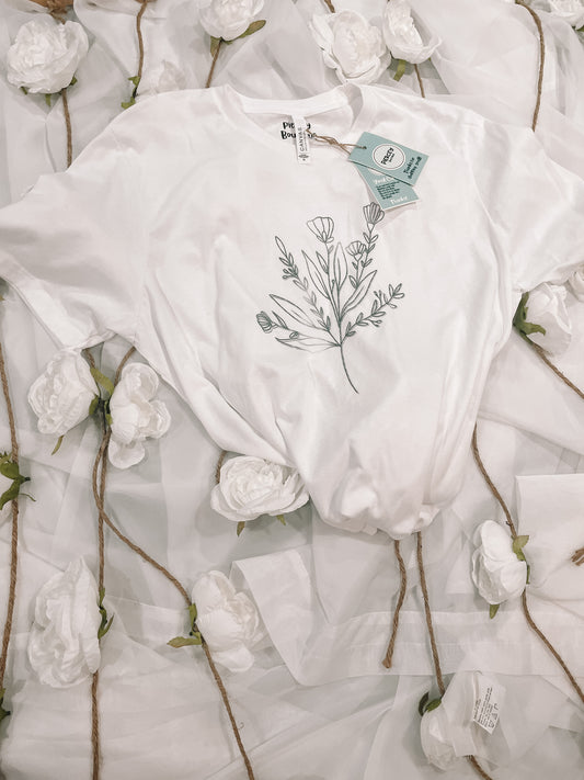 *DISCOUNT - Floral White T-Shirt